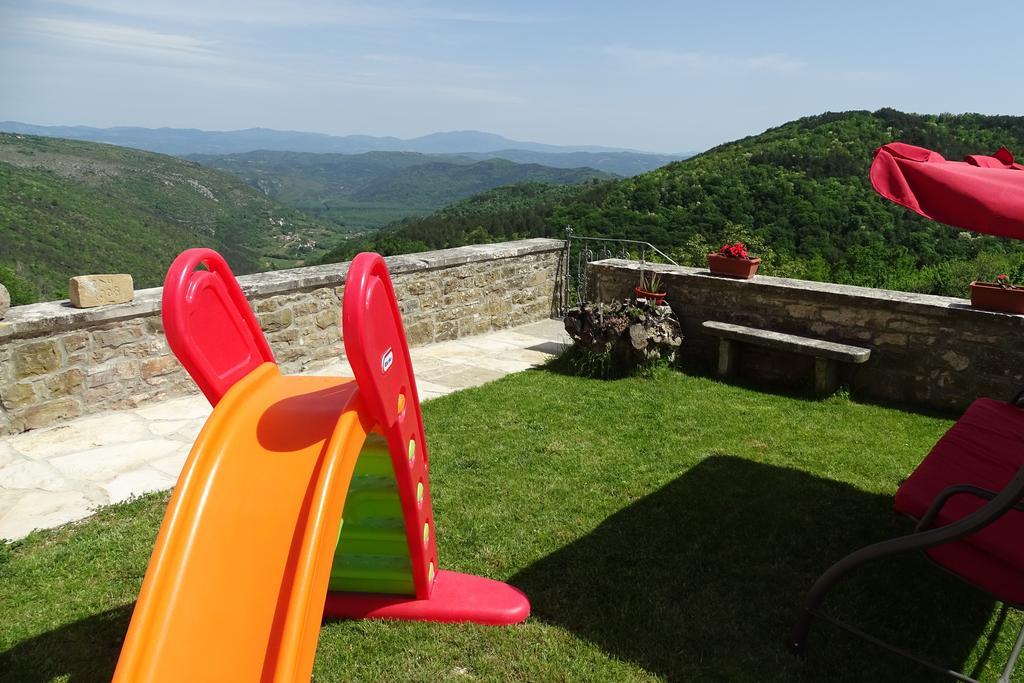 Villa Letizia Oprtalj Szoba fotó