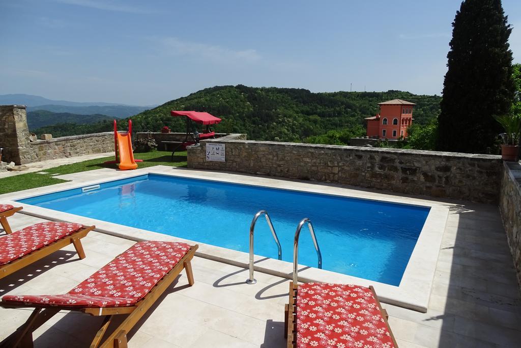 Villa Letizia Oprtalj Szoba fotó