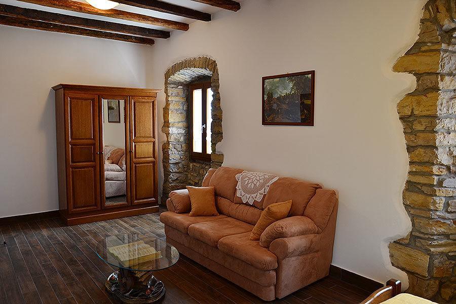 Villa Letizia Oprtalj Szoba fotó